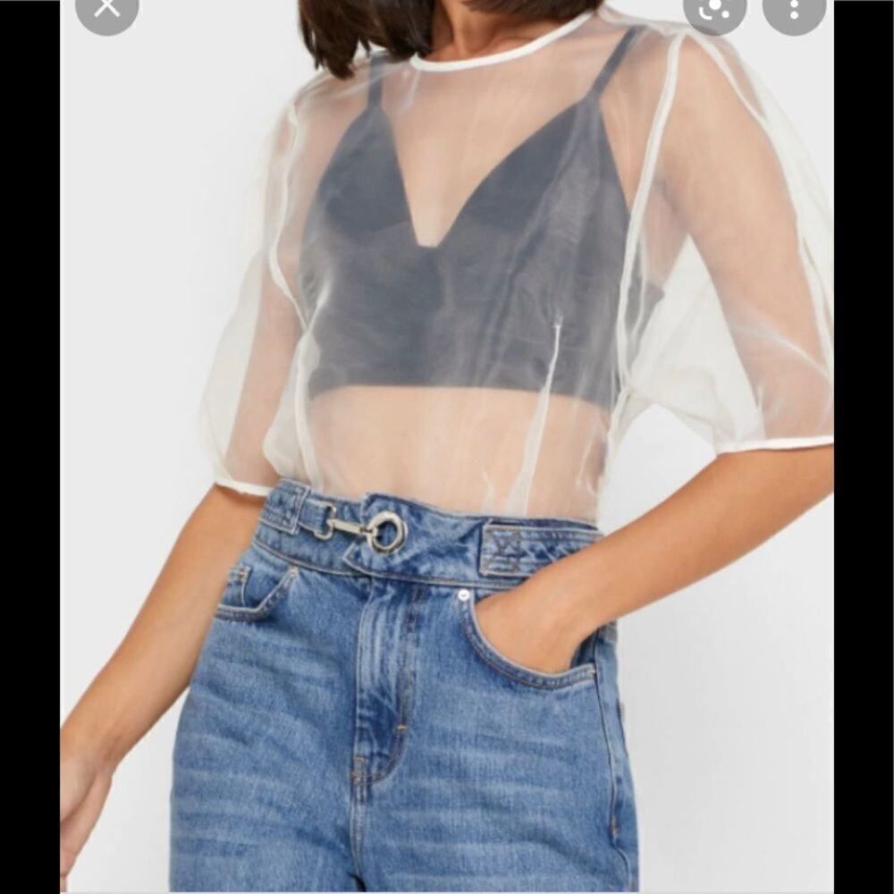 NWOT Topshop Ivory Sheer Short Sleeve Top Size 2